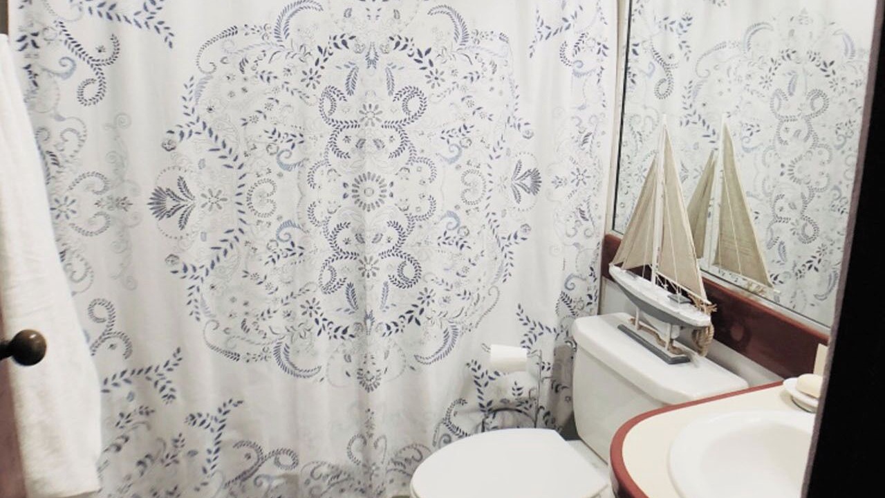 Photo of Bathroom in Mameyes II