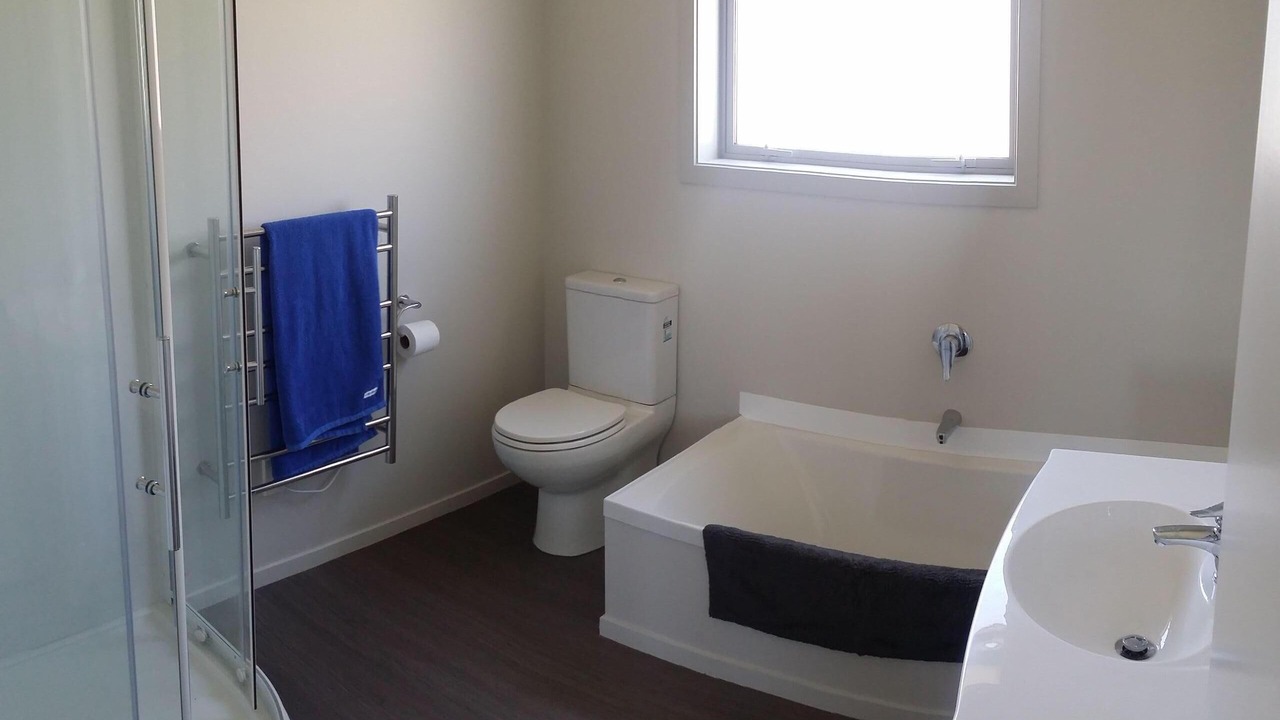 Photo of Bathroom in Waitarere Beach