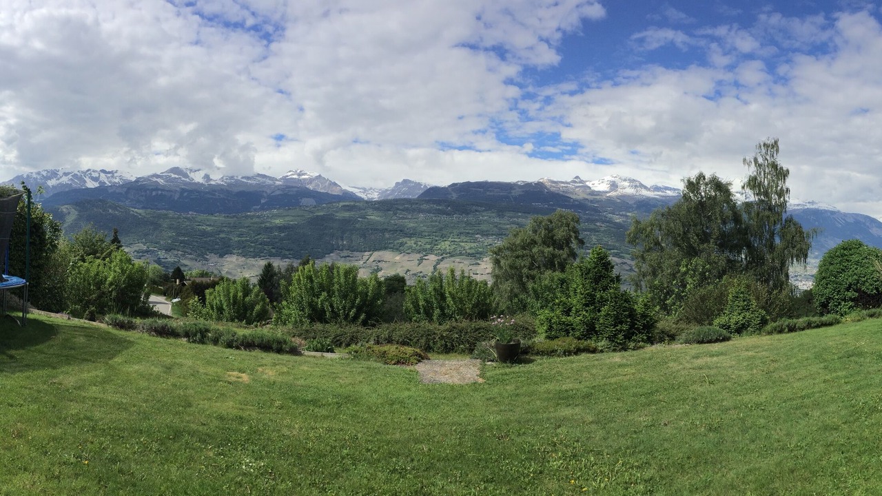 Photo of Outdoor in Grone