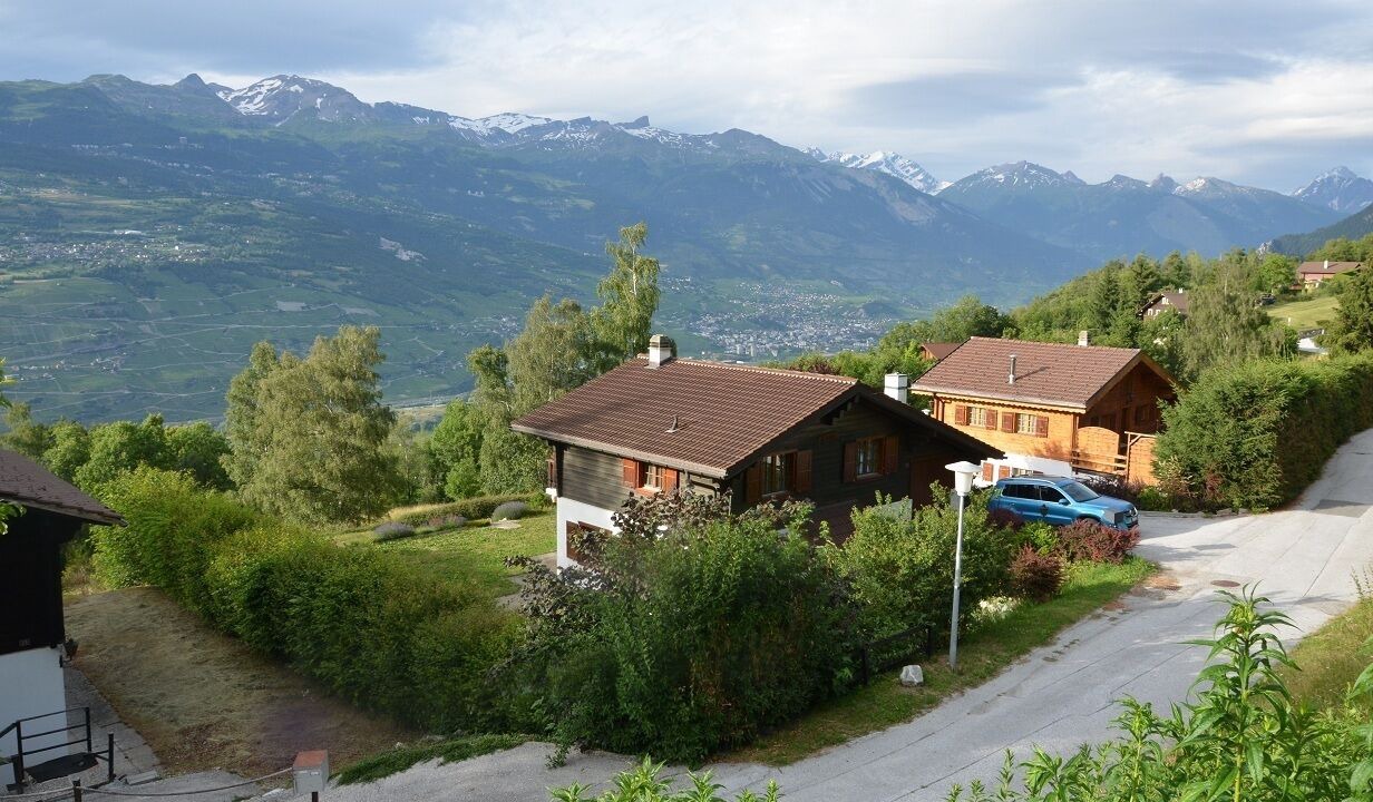 Photo of Outdoor in Grone