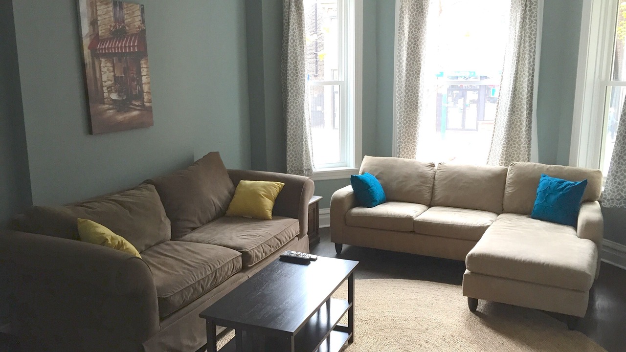 Photo of Livingroom in Wrigleyville