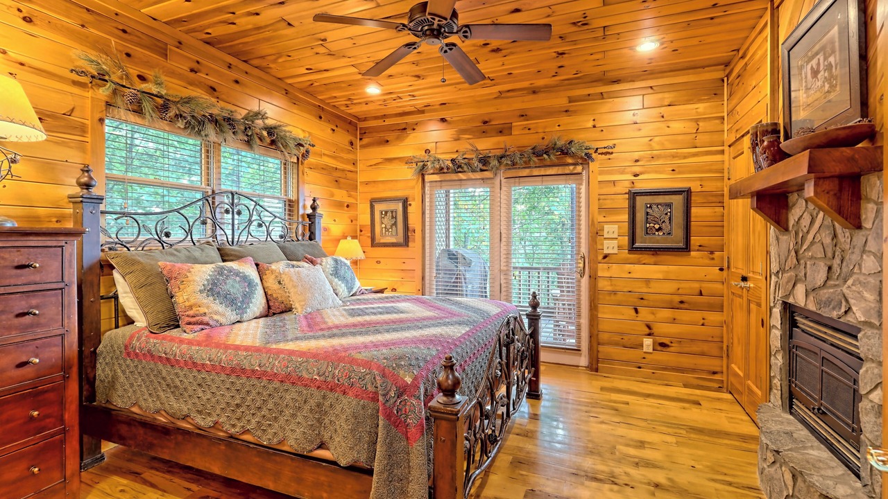 Photo of Livingroom in Morganton