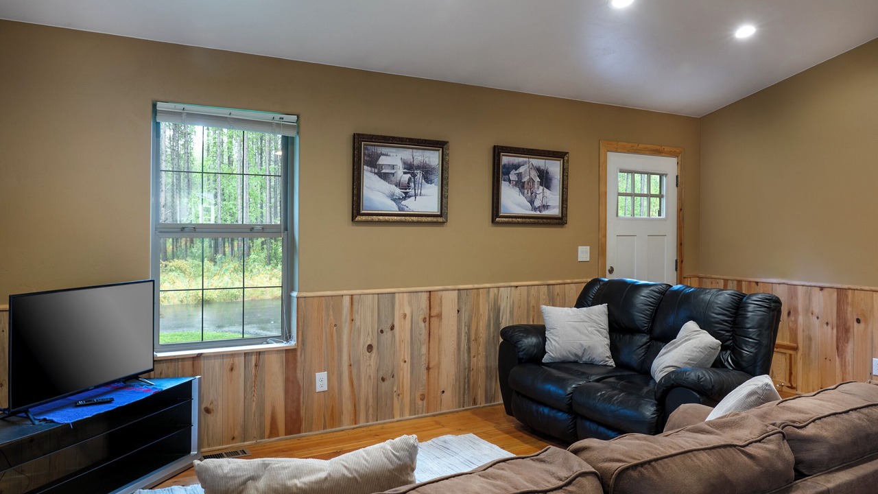 Photo of Livingroom in Columbia Falls