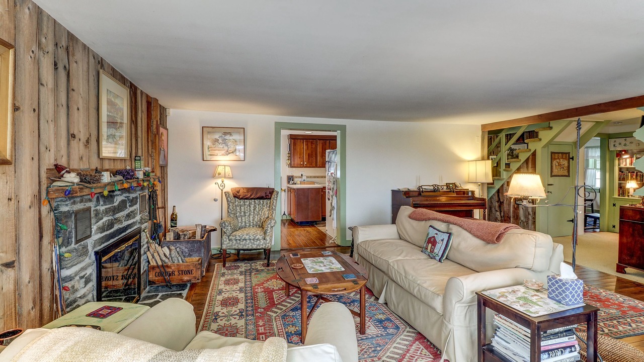 Photo of Livingroom in Mount Holly