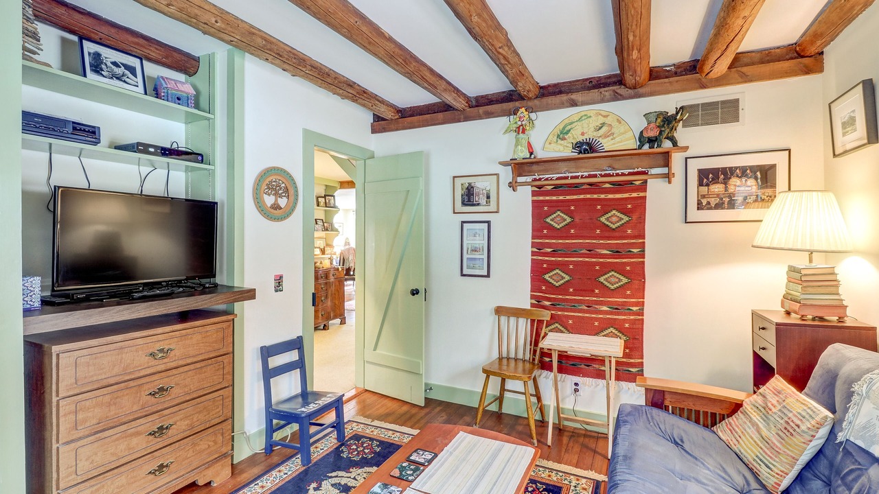 Photo of Livingroom in Mount Holly