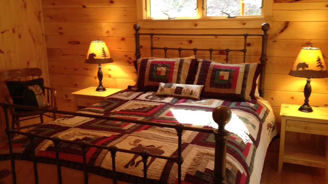 Photo of Bedroom in Campton Hollow