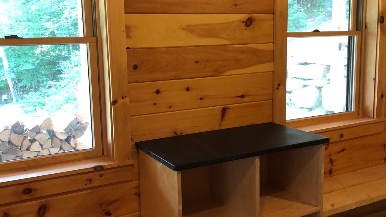 Photo of Bedroom in Campton Hollow