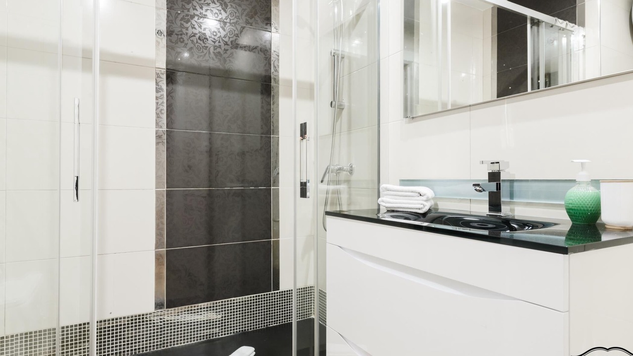 Photo of Bathroom in Embajadores