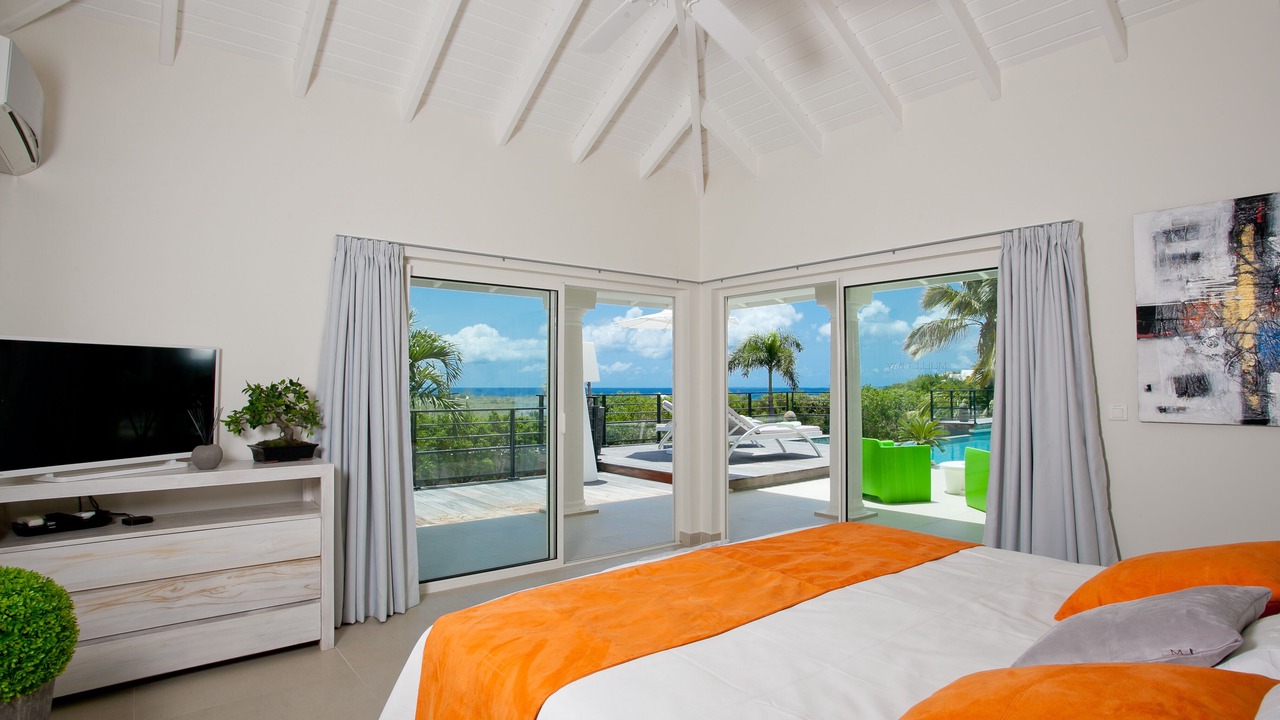 Photo of Bedroom in Plum Bay