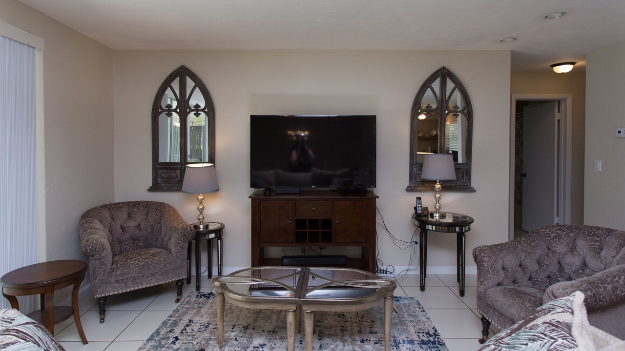 Photo of Livingroom in Yacht Club
