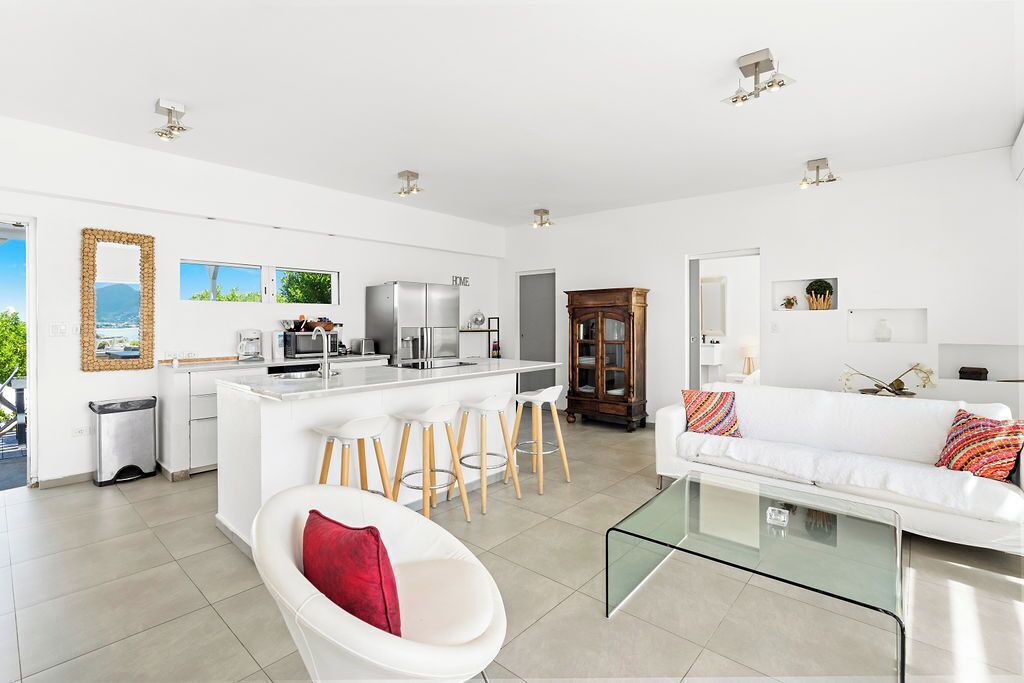 Photo of Livingroom in Beacon Hill