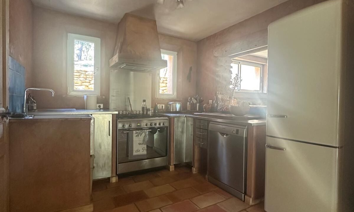 Photo of Kitchen in Beaumes-de-Venise