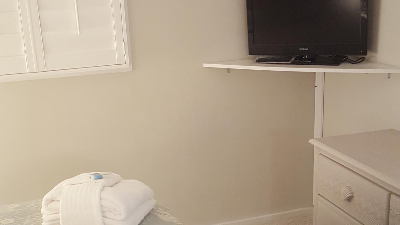 Photo of Bedroom in Folly Field