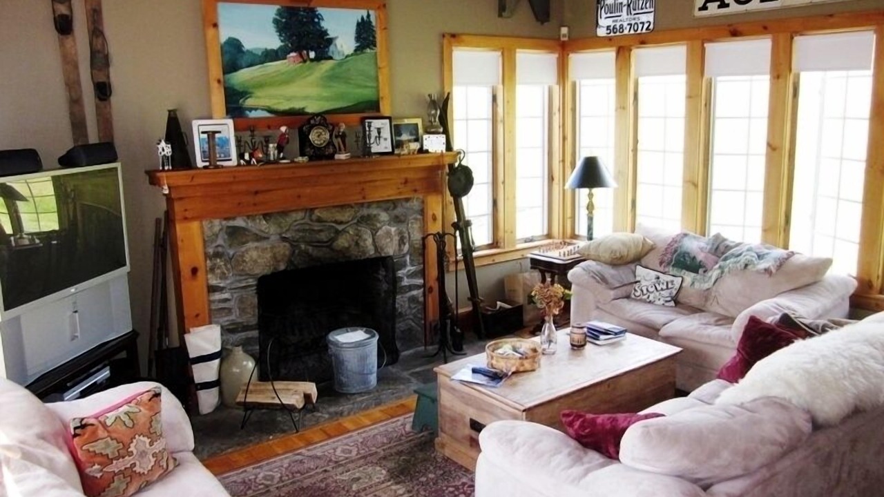 Photo of Livingroom in South Londonderry