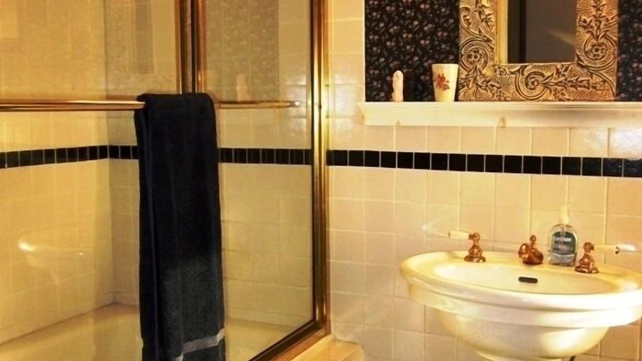 Photo of Bathroom in South Londonderry