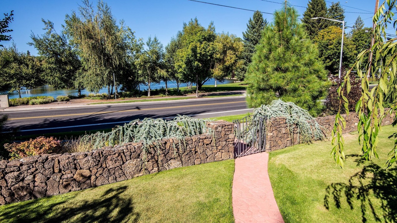 Photo of Outdoor in Old Bend