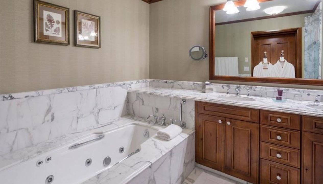 Photo of Bathroom in Aspen
