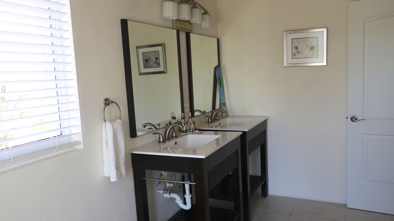 Photo of Bathroom in North Palmetto Point