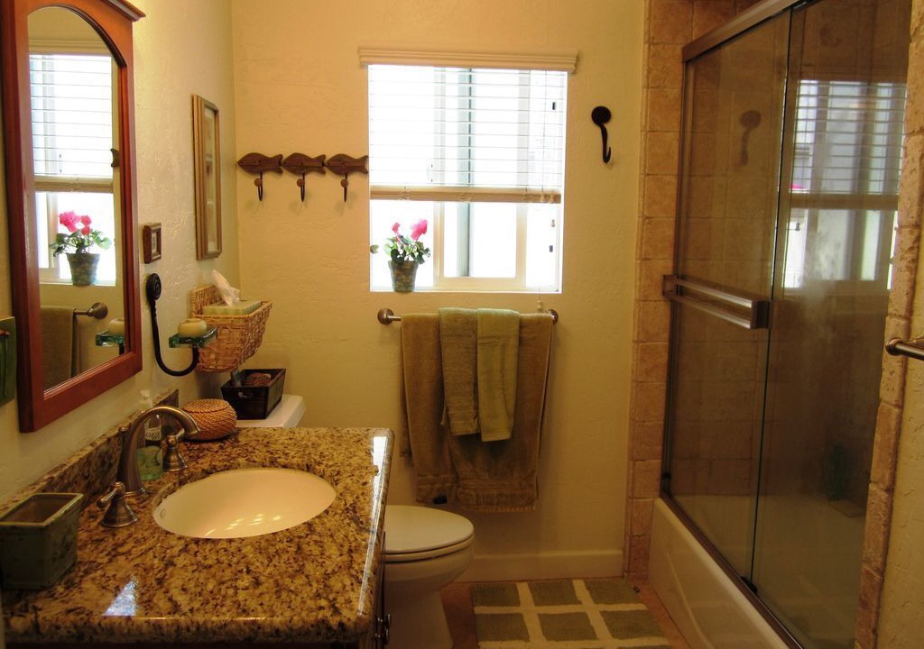 Photo of Bathroom in Belmont Shore