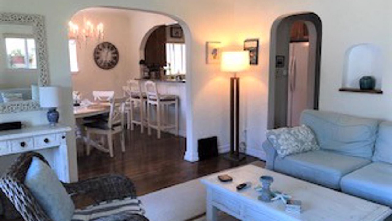 Photo of Livingroom in Belmont Shore