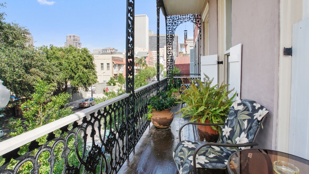Photo of Patio Balcony in Arts/Warehouse District