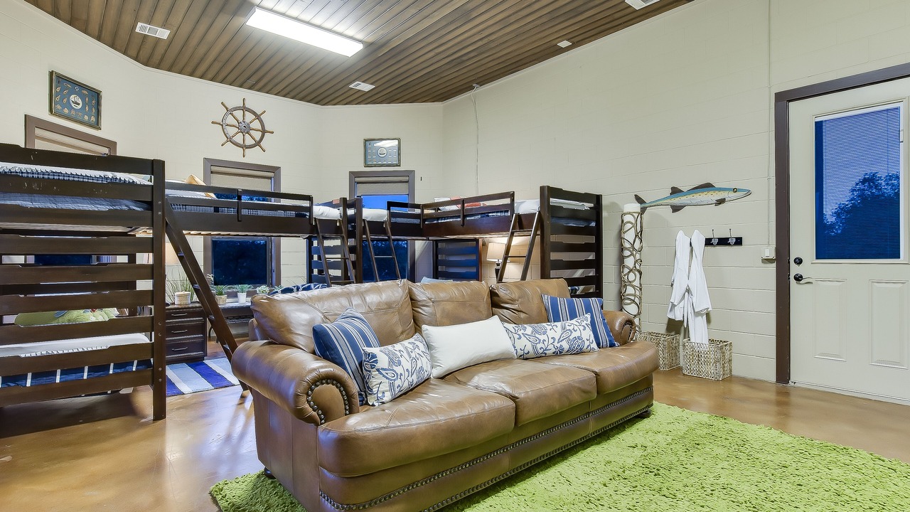 Photo of Bedroom in Highland Lake Estates
