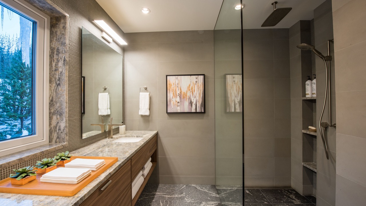Photo of Bathroom in Upper Village