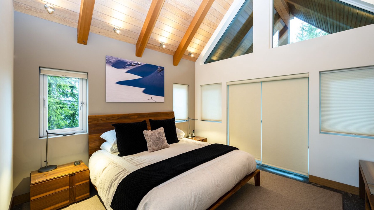 Photo of Bedroom in Upper Village