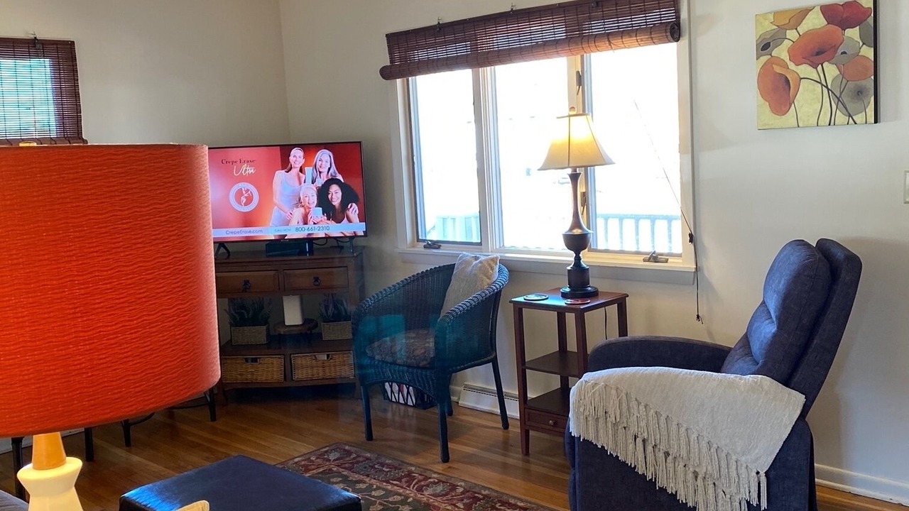 Photo of Livingroom in Mystic - New London