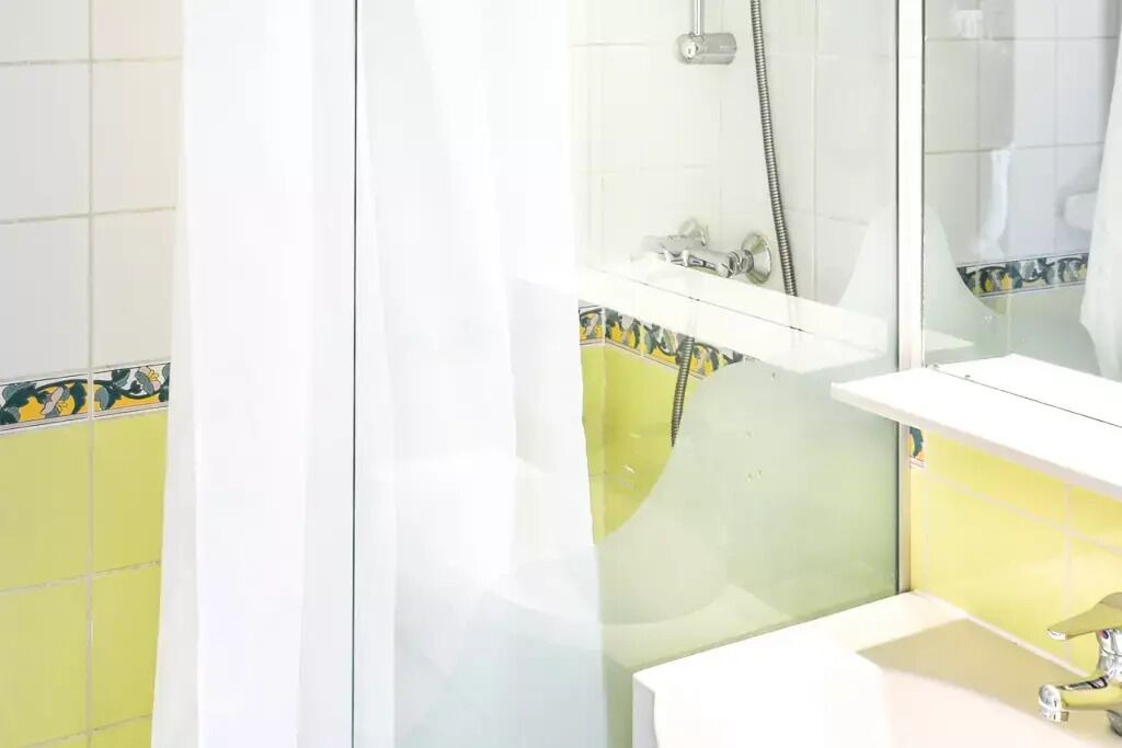 Photo of Bathroom in Eclose-Ouest