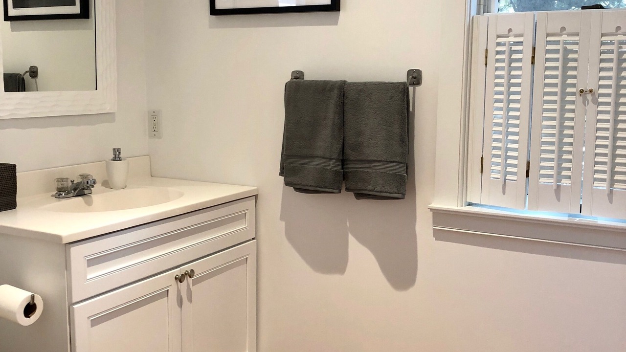 Photo of Bathroom in East Hampton North