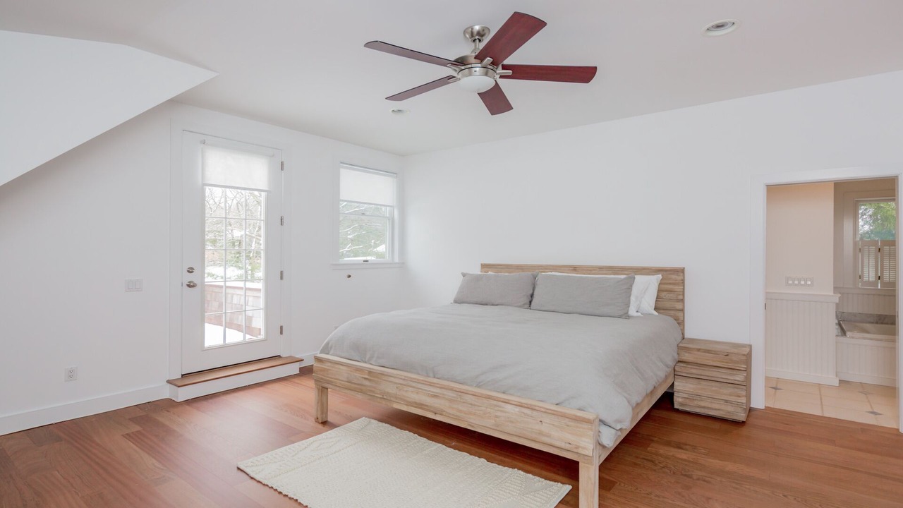 Photo of Bedroom in East Hampton North