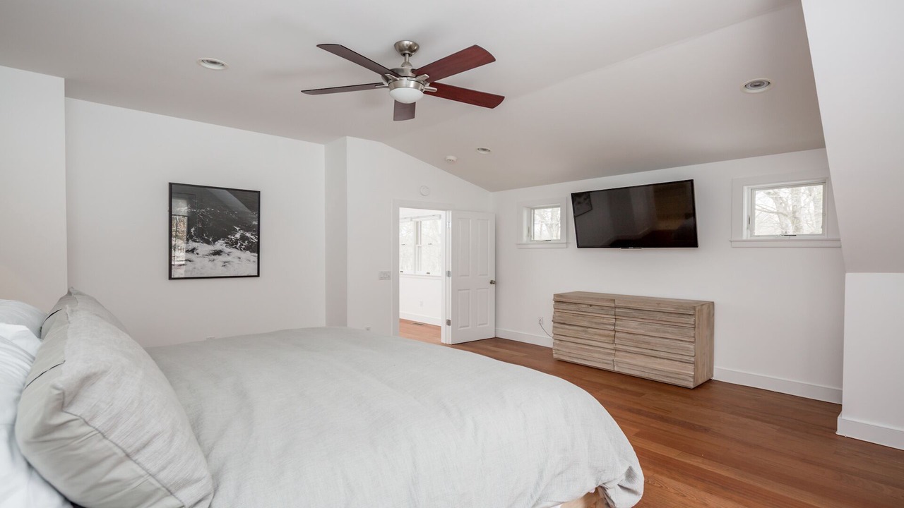 Photo of Bedroom in East Hampton North