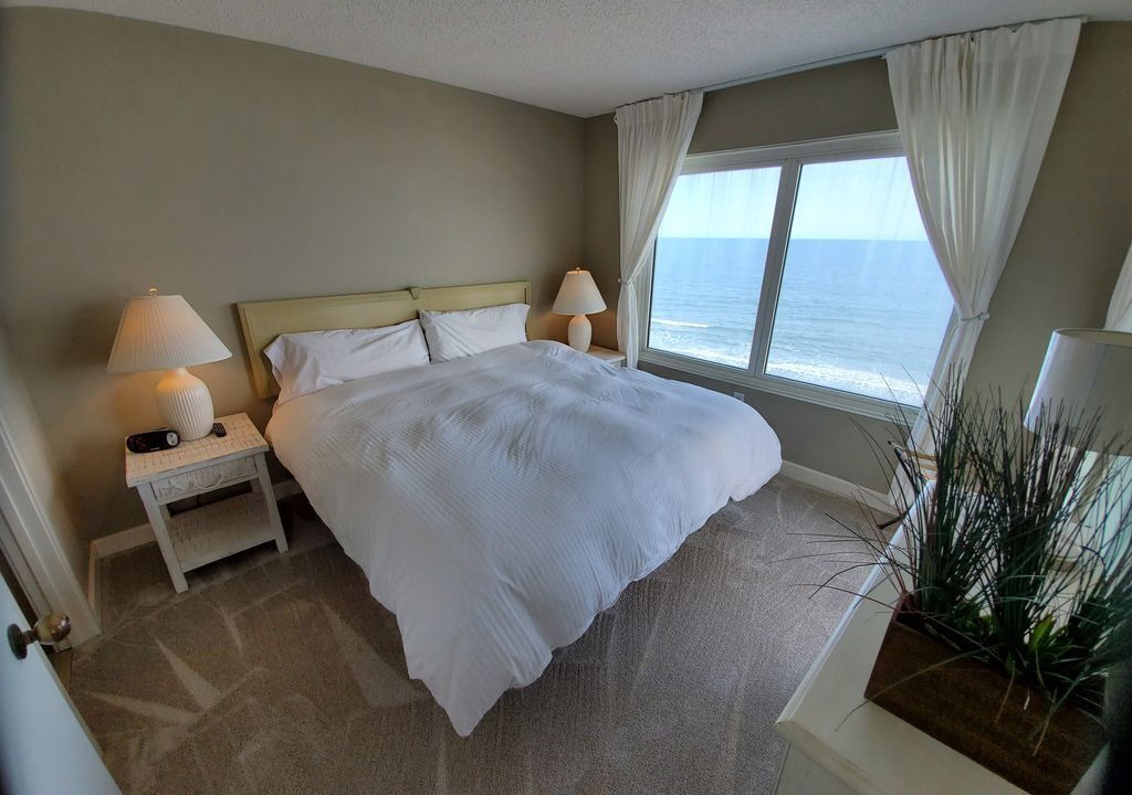 Photo of Bedroom in Arcadian Shores