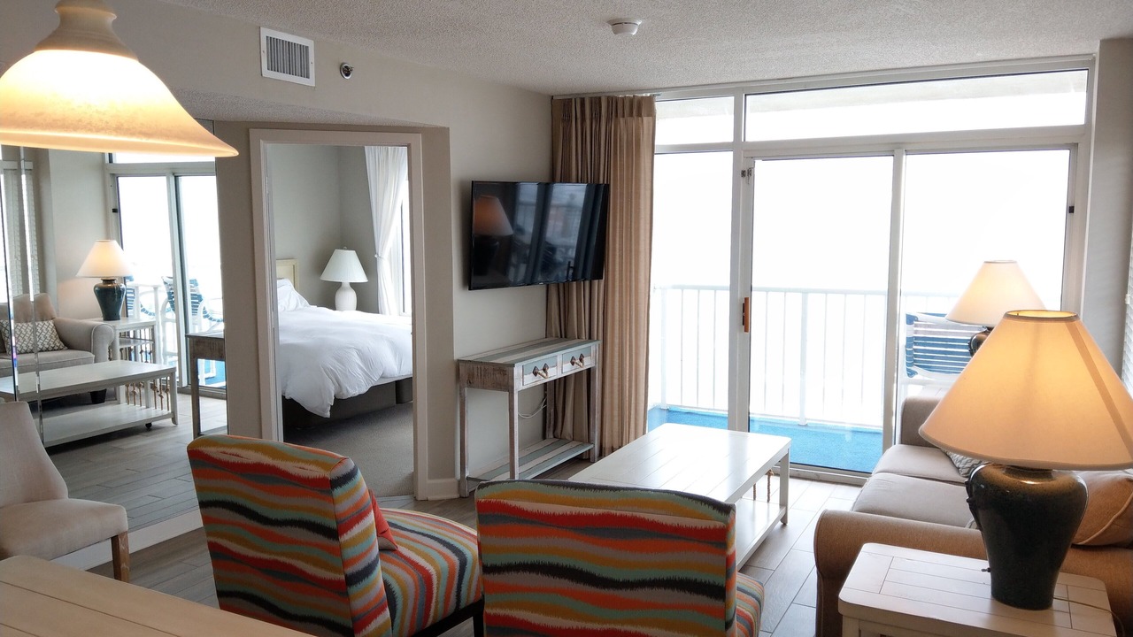 Photo of Livingroom in Arcadian Shores