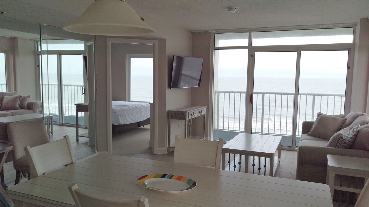 Photo of Bedroom in Arcadian Shores