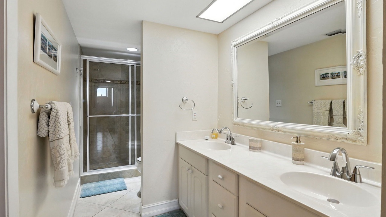 Photo of Bathroom in Vanderbilt Beach