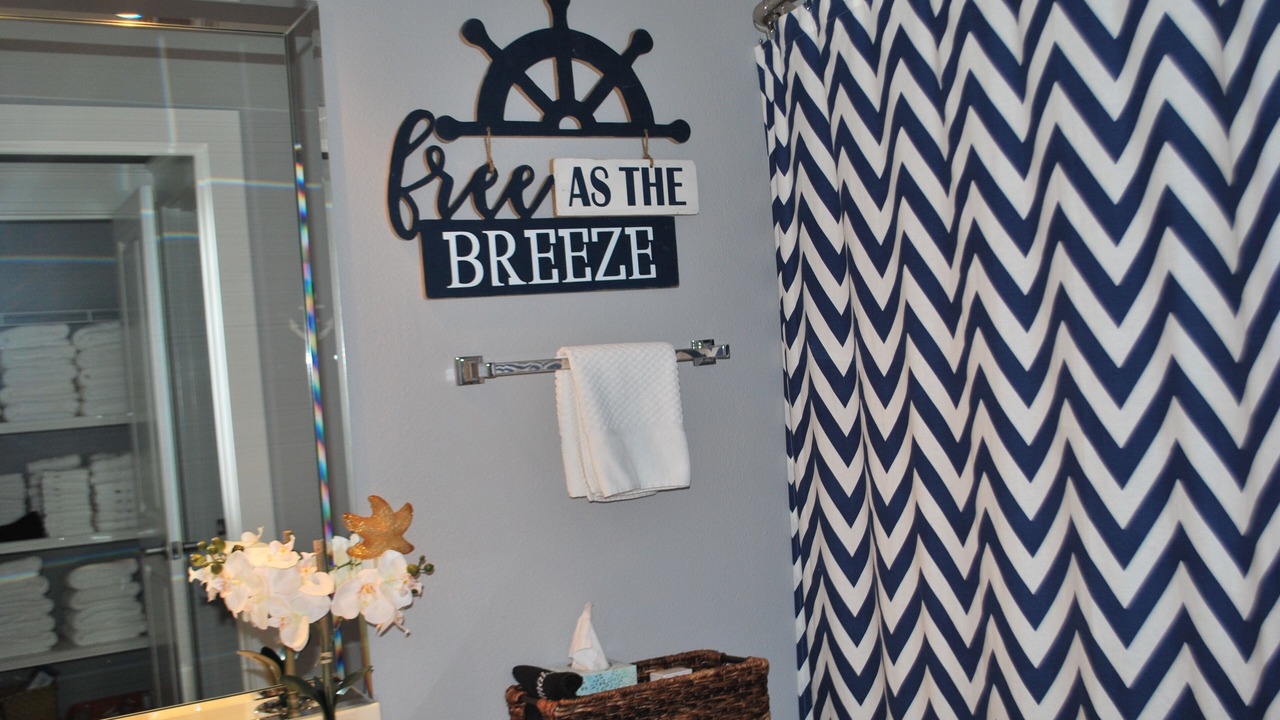 Photo of Bathroom in Red Fish Cove