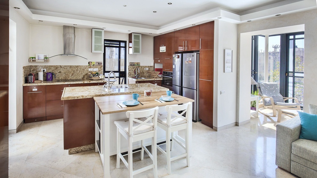 Photo of Kitchen in Emek Refaim