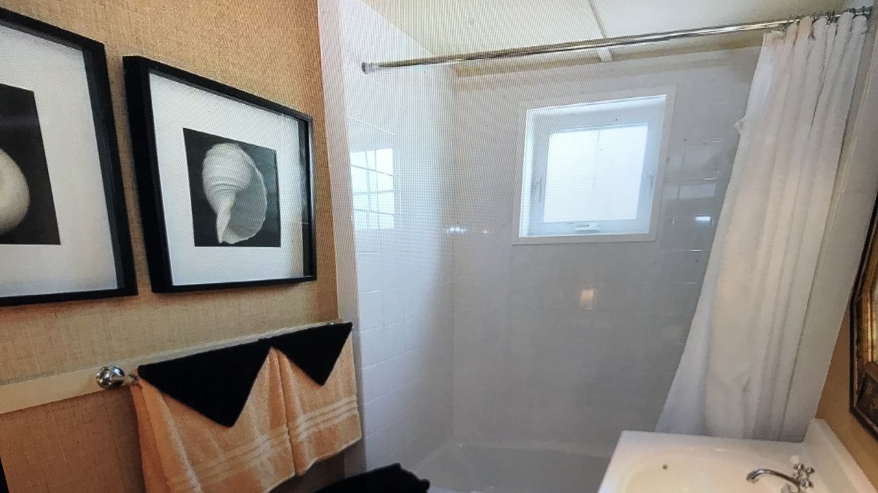 Photo of Bathroom in Clinton