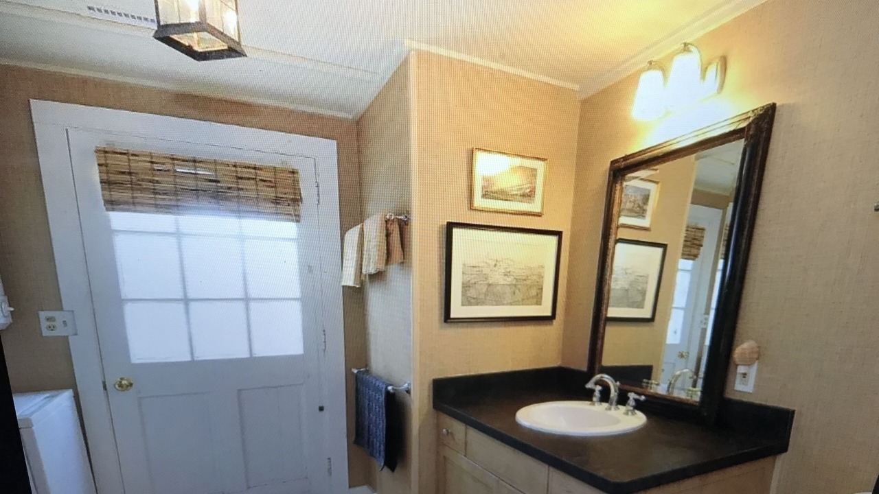 Photo of Bathroom in Clinton