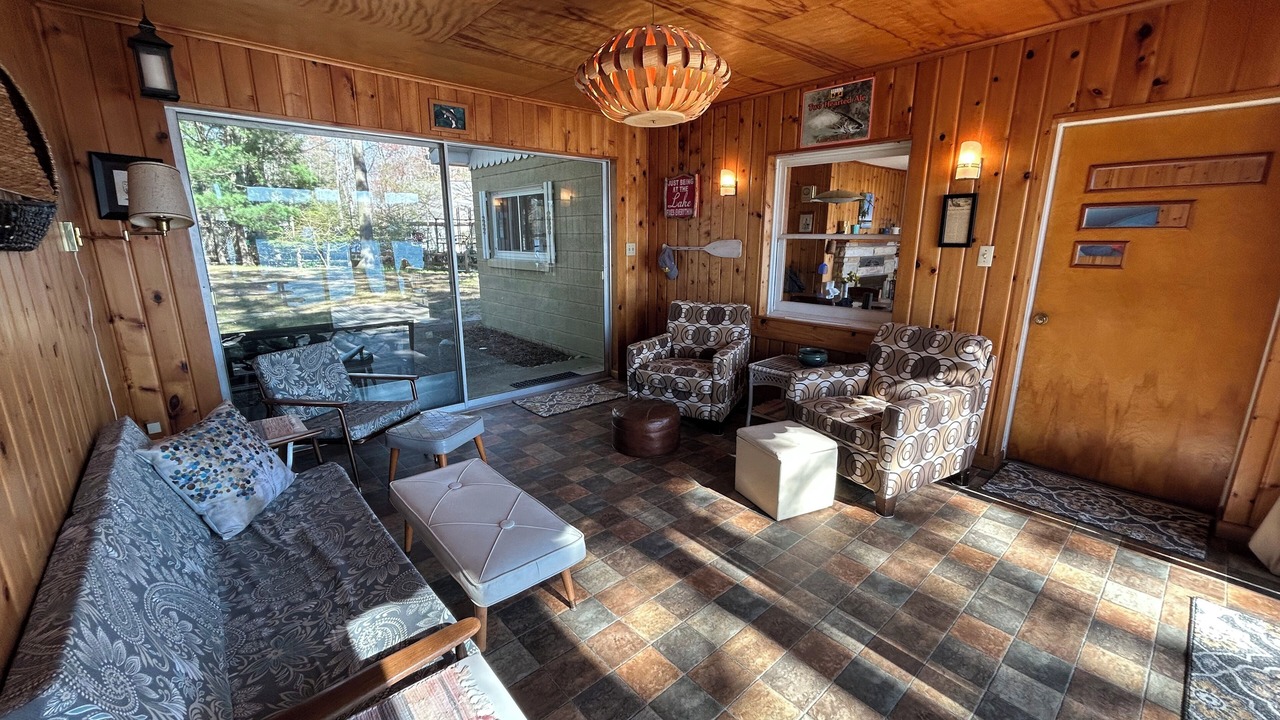 Photo of Livingroom in Interlochen