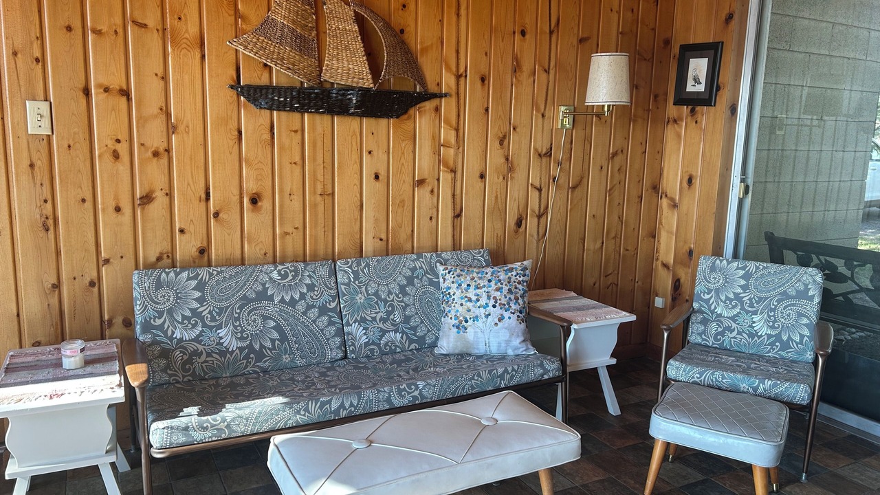 Photo of Livingroom in Interlochen