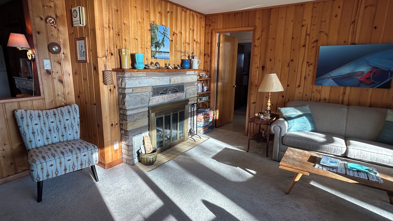 Photo of Livingroom in Interlochen