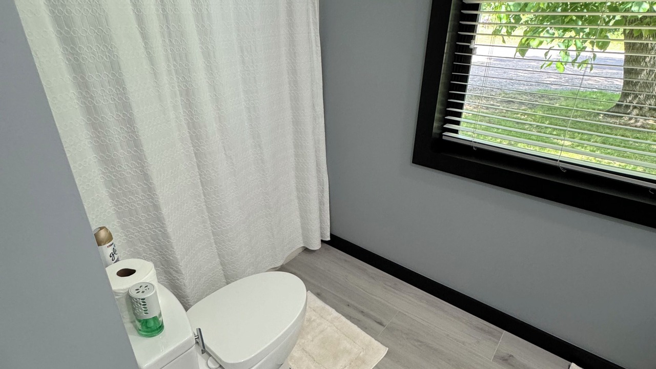 Photo of Bathroom in Arkdale