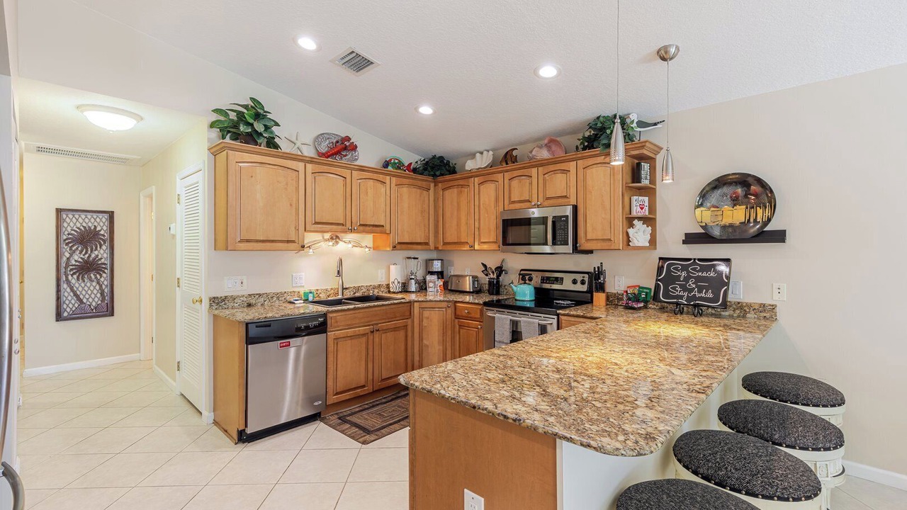 Photo of Kitchen in Key Colony Beach