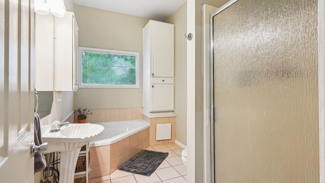 Photo of Bathroom in Mandeville