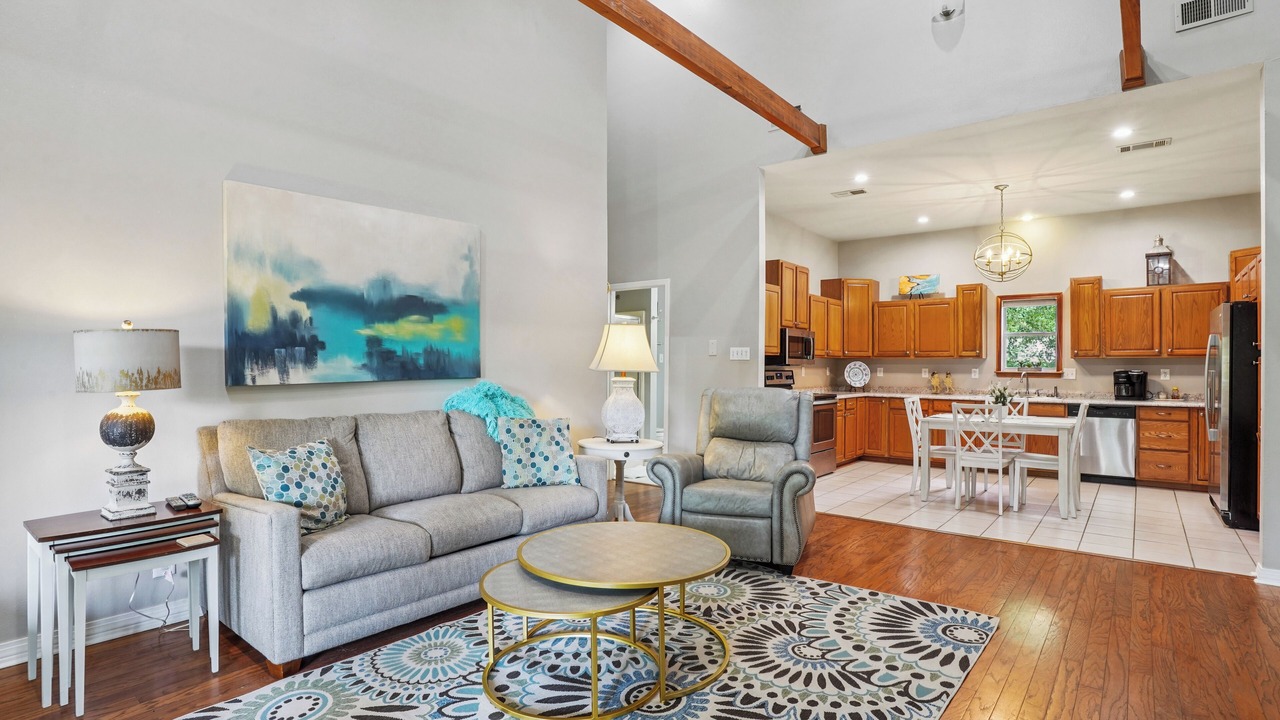 Photo of Livingroom in Mandeville