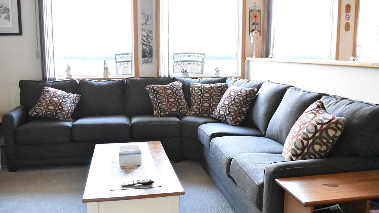 Photo of Livingroom in East Kootenay