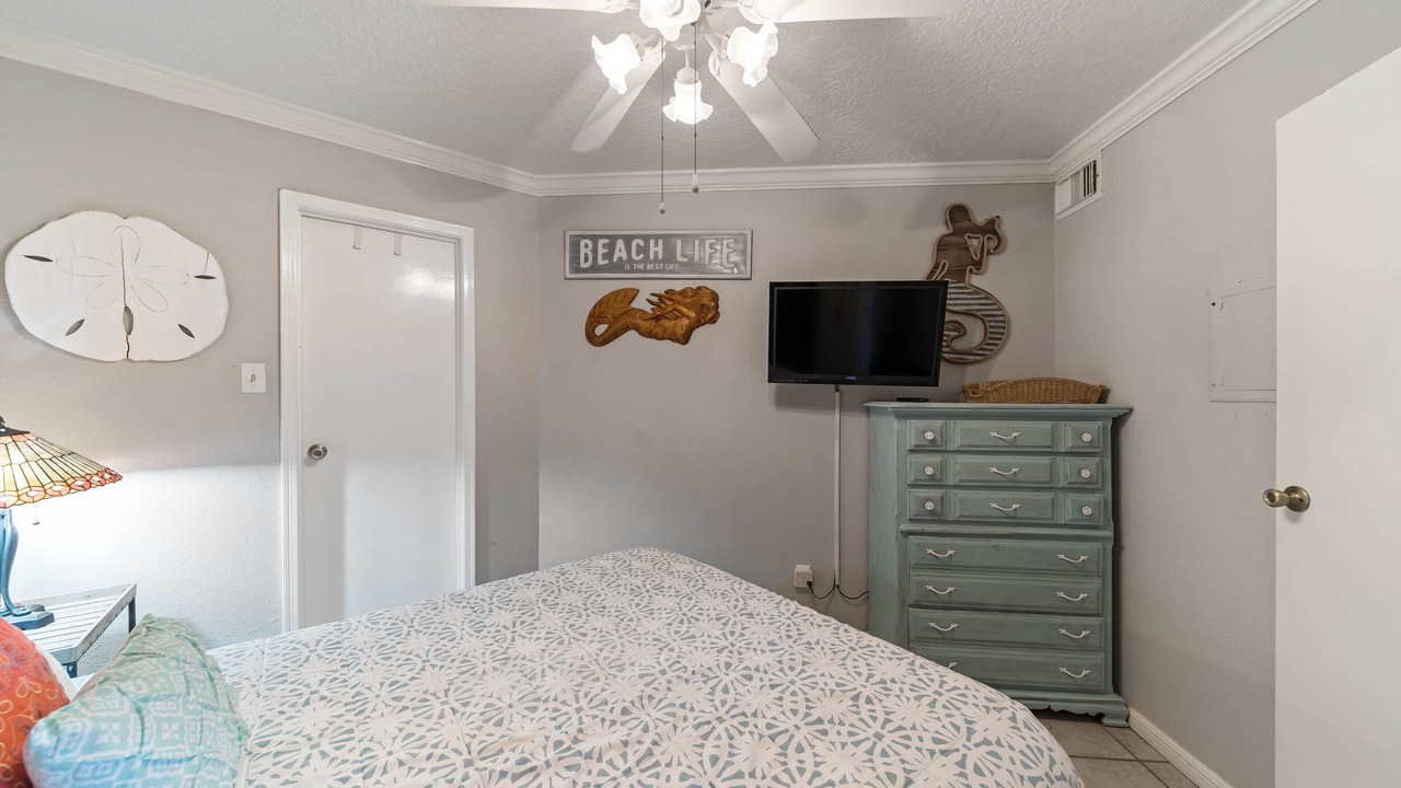 Photo of Bedroom in Galveston
